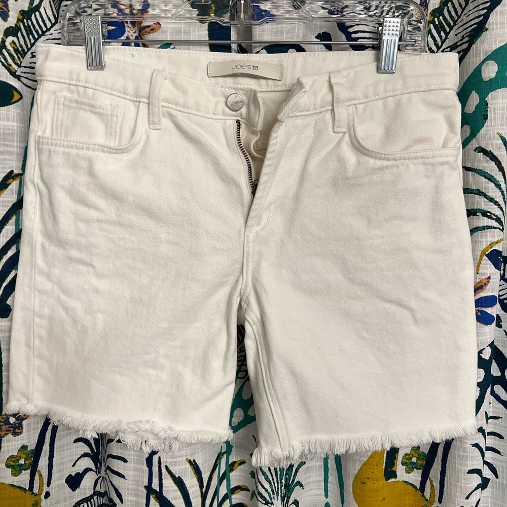 Joe’s Jeans 7" Lara Bermuda Short in 'Uyuni' White - Size 28